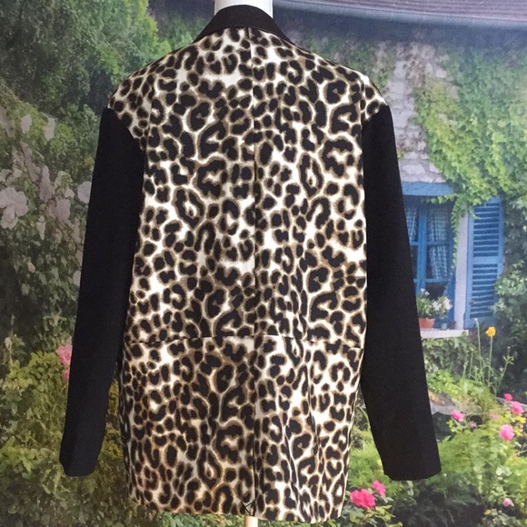Adrienne Vittadini Animal print jacket w/ pockets - Picture 2 of 2